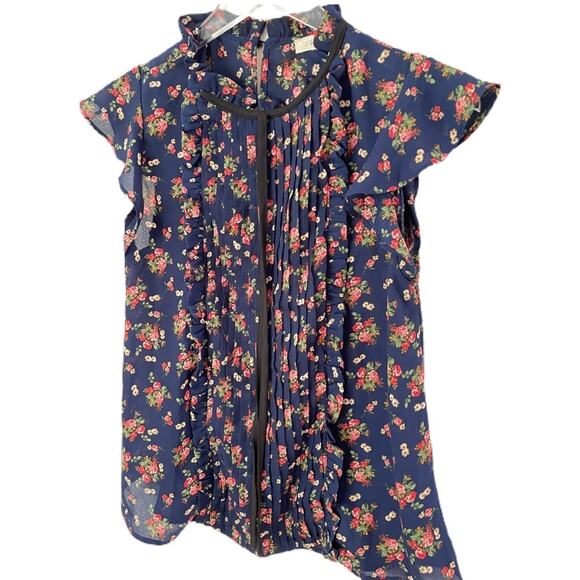 EM Flutter Sleeve Top Sz S - Picture 2 of 6